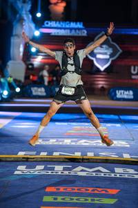 BIB: 9079, 100, 1634
                            <button type="button" onclick="openModal(22751671)" class="btn btn-primary btn-sm float-right btn-popup" data-toggle="modal" data-target=".modal-high-quality">
                        <i class="fas fa-shopping-cart"></i> Add to Cart
                    </button>
                                            <button type="button" onclick="isThisMe(22751671, true)" class="btn btn-success btn-sm float-right btn-popup btn-isme hidden" data-toggle="tooltip" data-placement="bottom" title="นี่คือรูปของคุณใช่ไหม คลิกที่นี่เพื่อเอาเข้าอัลบั้ม">
                        <i class="fas fa-plus"></i> Add to album
                    </button>
                    <button type="button" onclick="isThisMe(22751671, false)" class="btn btn-warning btn-sm float-right btn-popup btn-isnotme hidden">
                        <i class="fas fa-ban"></i> Remove from album
                    </button>